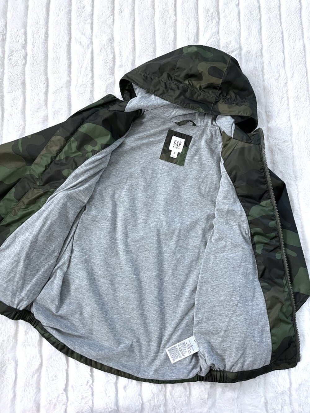 NWT Kids GAP Camo Windbreaker Jacket (Green) M / 8 - Picture 10 of 13